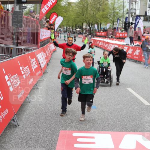25.04.2026 - Das Zehntel Strokosch-Dieckow http://msf.ph/oto/9632749 25.04.2026 11:11:54 Ziel 7783, 7792 meine-sportfotos.de