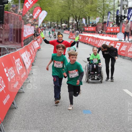25.04.2026 - Das Zehntel Strokosch-Dieckow http://msf.ph/oto/9632761 25.04.2026 11:11:53 Ziel 7783, 7792 meine-sportfotos.de