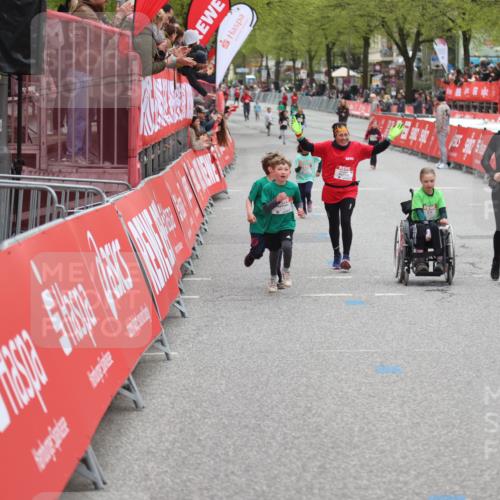 25.04.2026 - Das Zehntel Strokosch-Dieckow http://msf.ph/oto/9632801 25.04.2026 11:11:49 Ziel 5175 meine-sportfotos.de