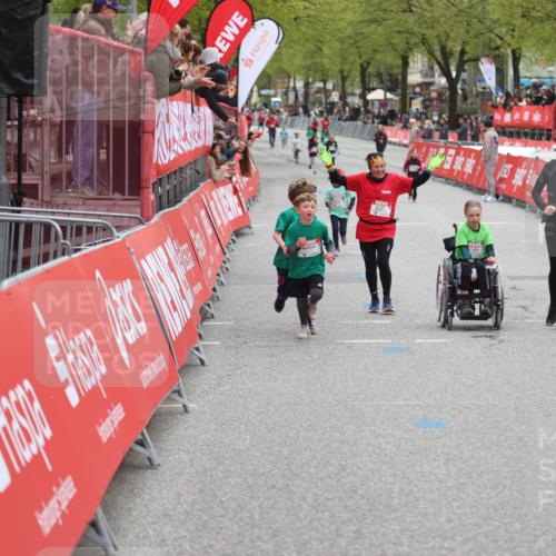25.04.2026 - Das Zehntel Strokosch-Dieckow http://msf.ph/oto/9632803 25.04.2026 11:11:49 Ziel 5175 meine-sportfotos.de