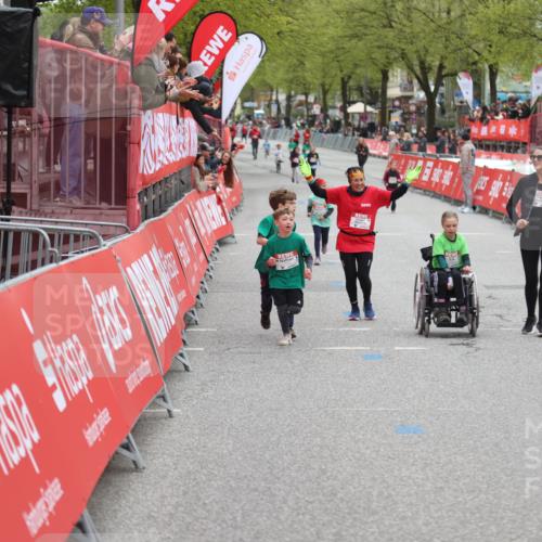25.04.2026 - Das Zehntel Strokosch-Dieckow http://msf.ph/oto/9632805 25.04.2026 11:11:49 Ziel 5175 meine-sportfotos.de