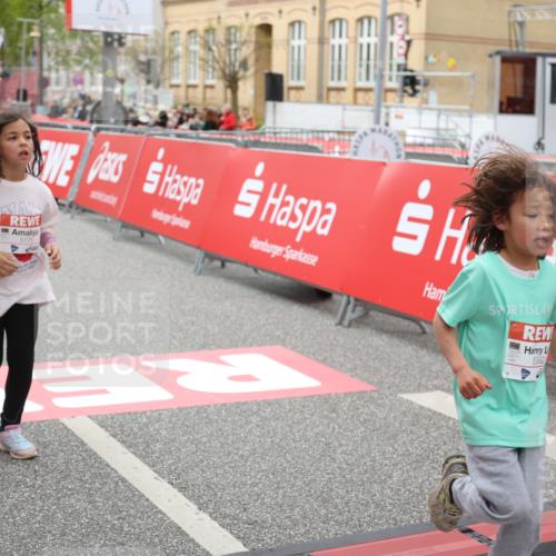 25.04.2026 - Das Zehntel Strokosch-Dieckow http://msf.ph/oto/9632824 25.04.2026 11:11:43 Ziel 5175, 5982 meine-sportfotos.de