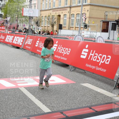 25.04.2026 - Das Zehntel Strokosch-Dieckow http://msf.ph/oto/9632838 25.04.2026 11:11:42 Ziel 5175, 5982 meine-sportfotos.de