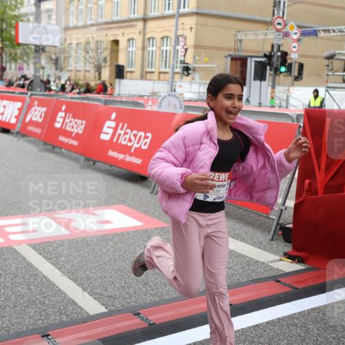 25.04.2026 - Das Zehntel Strokosch-Dieckow http://msf.ph/oto/9632855 25.04.2026 11:11:35 Ziel 5086 meine-sportfotos.de