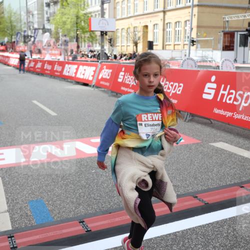 25.04.2026 - Das Zehntel Strokosch-Dieckow http://msf.ph/oto/9632898 25.04.2026 11:11:25 Ziel 7351, 7379, 7530, 7534 meine-sportfotos.de