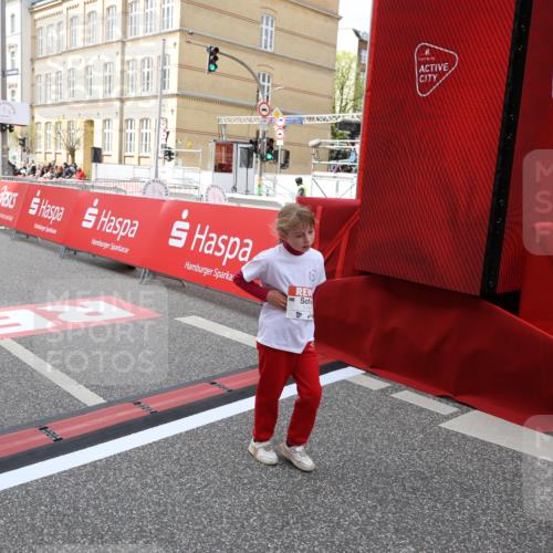 25.04.2026 - Das Zehntel Strokosch-Dieckow http://msf.ph/oto/9632973 25.04.2026 11:11:10 Ziel 5199, 5730, 5849 meine-sportfotos.de