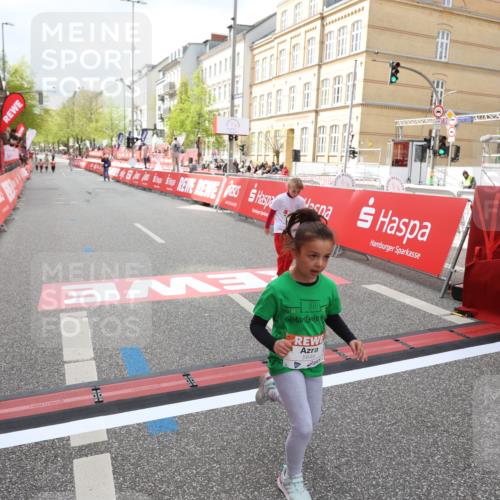 25.04.2026 - Das Zehntel Strokosch-Dieckow http://msf.ph/oto/9632984 25.04.2026 11:11:08 Ziel 5199, 5730, 5849, 5863 meine-sportfotos.de