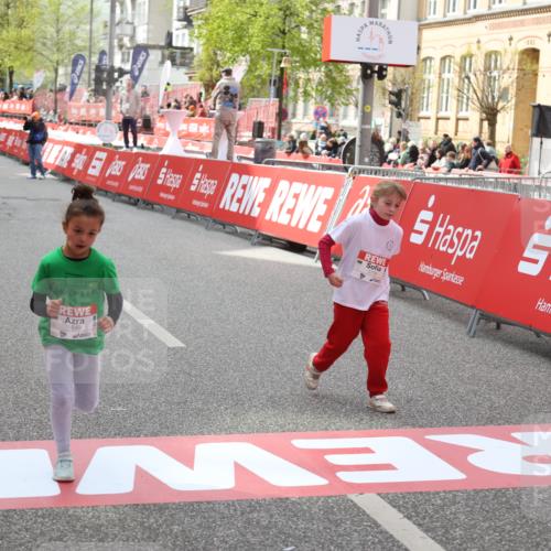 25.04.2026 - Das Zehntel Strokosch-Dieckow http://msf.ph/oto/9632992 25.04.2026 11:11:07 Ziel 5199, 5730, 5849, 5863, 6290 meine-sportfotos.de