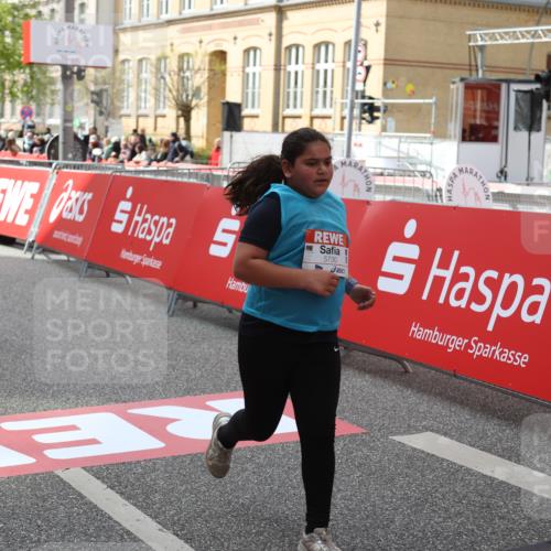 25.04.2026 - Das Zehntel Strokosch-Dieckow http://msf.ph/oto/9633007 25.04.2026 11:11:06 Ziel 5199, 5730, 5849, 5863, 6290 meine-sportfotos.de