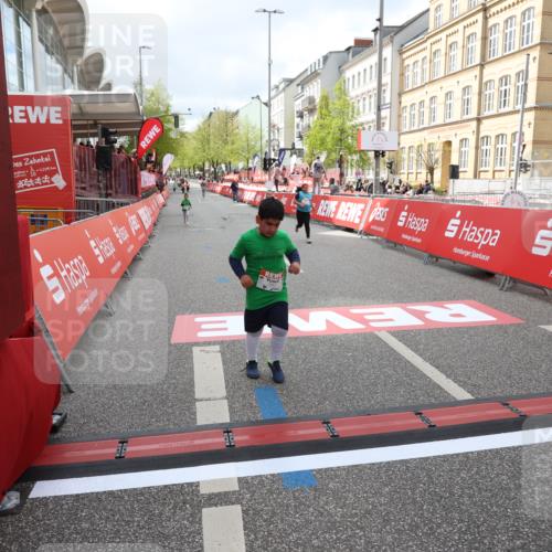25.04.2026 - Das Zehntel Strokosch-Dieckow http://msf.ph/oto/9633025 25.04.2026 11:11:03 Ziel 5658, 5730, 5863, 6286, 6290, 6862 meine-sportfotos.de