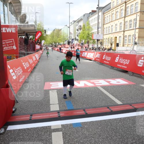 25.04.2026 - Das Zehntel Strokosch-Dieckow http://msf.ph/oto/9633027 25.04.2026 11:11:02 Ziel 5658, 5863, 6286, 6290, 6862, 7432, 7476 meine-sportfotos.de