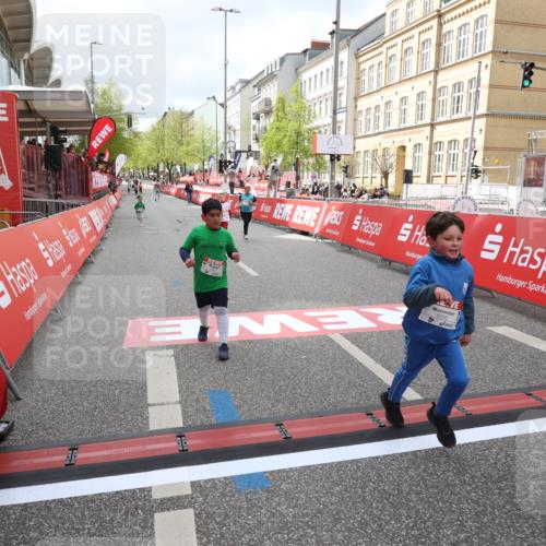 25.04.2026 - Das Zehntel Strokosch-Dieckow http://msf.ph/oto/9633029 25.04.2026 11:11:02 Ziel 5658, 5863, 6286, 6290, 6862, 7432, 7476 meine-sportfotos.de