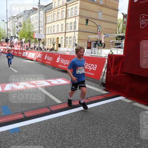 25.04.2026 - Das Zehntel Strokosch-Dieckow http://msf.ph/oto/9633062 25.04.2026 11:11:00 Ziel 5658, 6286, 6290, 6862, 7432, 7476 meine-sportfotos.de