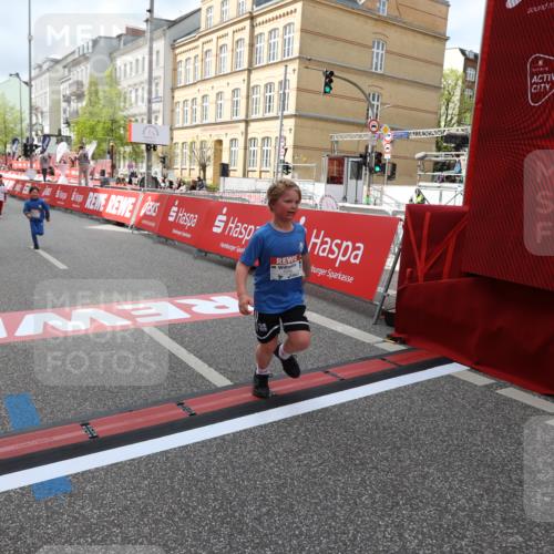 25.04.2026 - Das Zehntel Strokosch-Dieckow http://msf.ph/oto/9633064 25.04.2026 11:11:00 Ziel 5658, 6286, 6290, 6862, 7432, 7476 meine-sportfotos.de