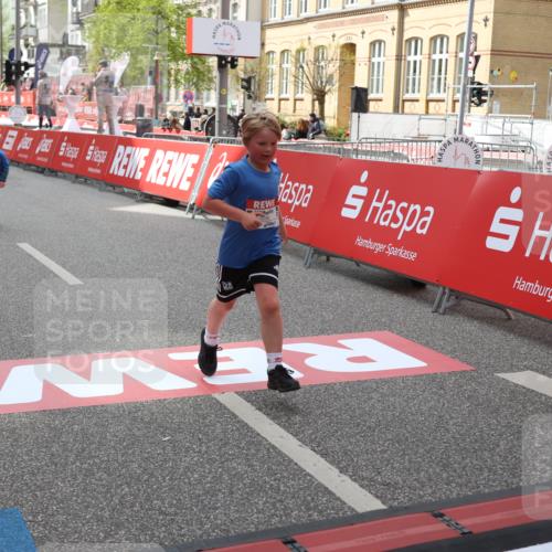 25.04.2026 - Das Zehntel Strokosch-Dieckow http://msf.ph/oto/9633076 25.04.2026 11:10:59 Ziel 5658, 6286, 6290, 6862, 7432, 7476 meine-sportfotos.de