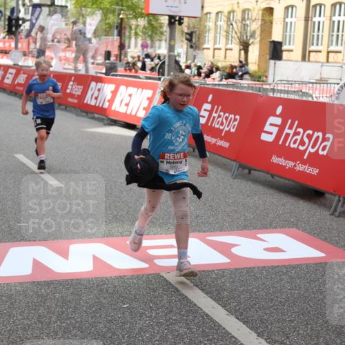 25.04.2026 - Das Zehntel Strokosch-Dieckow http://msf.ph/oto/9633086 25.04.2026 11:10:58 Ziel 5658, 6286, 6862, 7432, 7476 meine-sportfotos.de