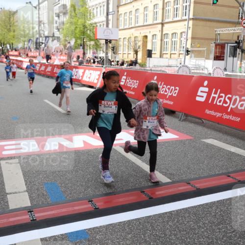 25.04.2026 - Das Zehntel Strokosch-Dieckow http://msf.ph/oto/9633091 25.04.2026 11:10:56 Ziel 5658, 6862, 7432, 7476 meine-sportfotos.de