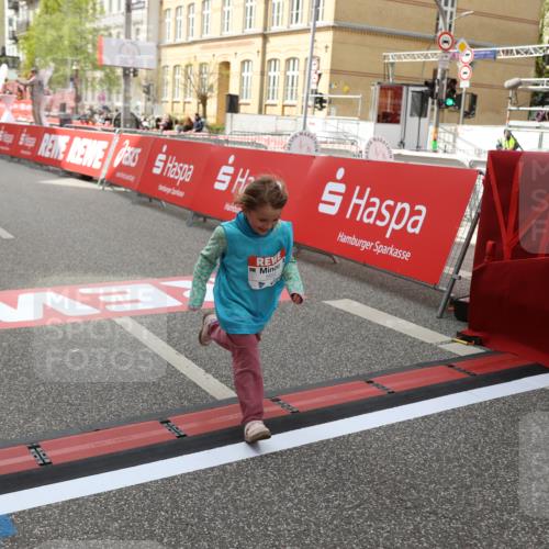 25.04.2026 - Das Zehntel Strokosch-Dieckow http://msf.ph/oto/9633095 25.04.2026 11:10:54 Ziel 6828, 7432, 7476 meine-sportfotos.de