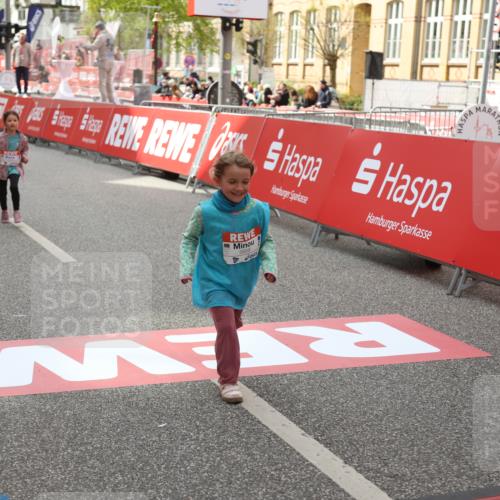 25.04.2026 - Das Zehntel Strokosch-Dieckow http://msf.ph/oto/9633111 25.04.2026 11:10:53 Ziel 6828 meine-sportfotos.de
