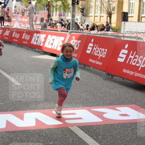 25.04.2026 - Das Zehntel Strokosch-Dieckow http://msf.ph/oto/9633117 25.04.2026 11:10:53 Ziel 6828 meine-sportfotos.de