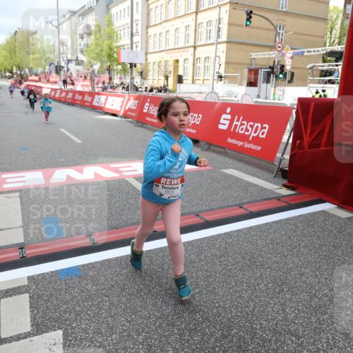 25.04.2026 - Das Zehntel Strokosch-Dieckow http://msf.ph/oto/9633135 25.04.2026 11:10:50 Ziel 6828, 7262 meine-sportfotos.de