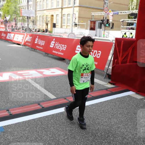 25.04.2026 - Das Zehntel Strokosch-Dieckow http://msf.ph/oto/9633152 25.04.2026 11:10:46 Ziel 5074, 5082, 5871, 7262 meine-sportfotos.de