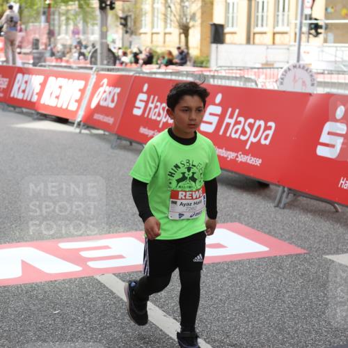 25.04.2026 - Das Zehntel Strokosch-Dieckow http://msf.ph/oto/9633173 25.04.2026 11:10:45 Ziel 5074, 5082, 5871, 7262 meine-sportfotos.de