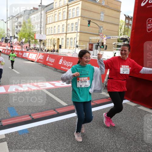 25.04.2026 - Das Zehntel Strokosch-Dieckow http://msf.ph/oto/9633185 25.04.2026 11:10:40 Ziel 5074, 5082, 5871, 6806, 6895 meine-sportfotos.de