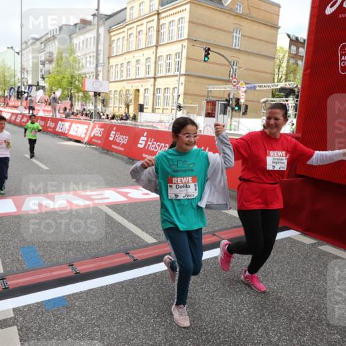 25.04.2026 - Das Zehntel Strokosch-Dieckow http://msf.ph/oto/9633187 25.04.2026 11:10:40 Ziel 5074, 5082, 5871, 6806, 6895 meine-sportfotos.de