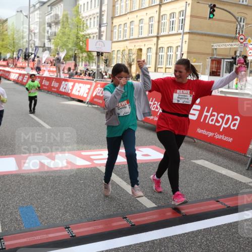 25.04.2026 - Das Zehntel Strokosch-Dieckow http://msf.ph/oto/9633194 25.04.2026 11:10:40 Ziel 5074, 5082, 5871, 6806, 6895 meine-sportfotos.de