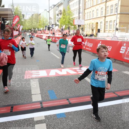 25.04.2026 - Das Zehntel Strokosch-Dieckow http://msf.ph/oto/9633206 25.04.2026 11:10:39 Ziel 5074, 5871, 6806, 6895 meine-sportfotos.de