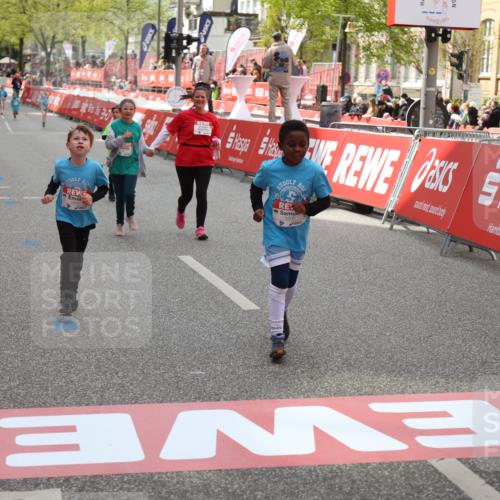 25.04.2026 - Das Zehntel Strokosch-Dieckow http://msf.ph/oto/9633244 25.04.2026 11:10:36 Ziel 6806, 6895 meine-sportfotos.de