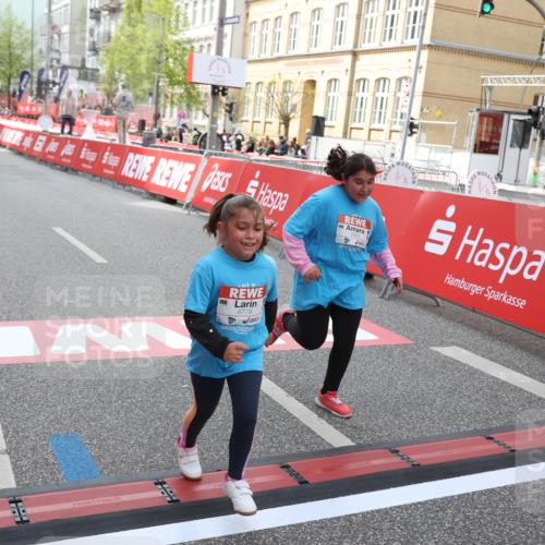 25.04.2026 - Das Zehntel Strokosch-Dieckow http://msf.ph/oto/9633258 25.04.2026 11:10:28 Ziel 5851, 5853, 6779, 6790, 6864 meine-sportfotos.de