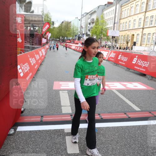 25.04.2026 - Das Zehntel Strokosch-Dieckow http://msf.ph/oto/9633272 25.04.2026 11:10:26 Ziel 5851, 5853, 5873, 6779, 6790, 6832, 6864 meine-sportfotos.de