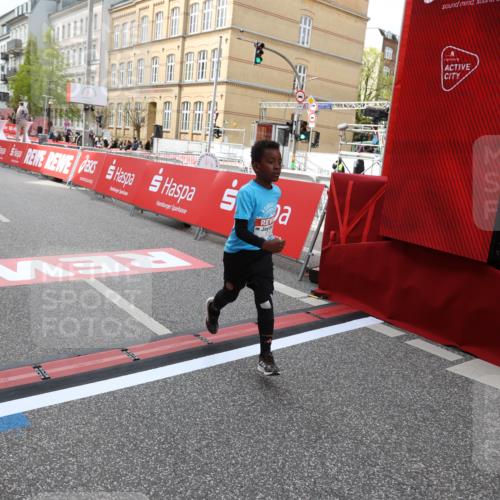 25.04.2026 - Das Zehntel Strokosch-Dieckow http://msf.ph/oto/9633290 25.04.2026 11:10:25 Ziel 5851, 5853, 5873, 6779, 6790, 6832 meine-sportfotos.de