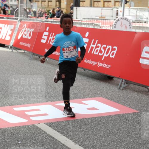 25.04.2026 - Das Zehntel Strokosch-Dieckow http://msf.ph/oto/9633298 25.04.2026 11:10:24 Ziel 5851, 5853, 5873, 6790, 6832 meine-sportfotos.de