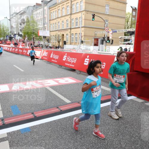 25.04.2026 - Das Zehntel Strokosch-Dieckow http://msf.ph/oto/9633305 25.04.2026 11:10:22 Ziel 5627, 5873, 6790, 6832 meine-sportfotos.de