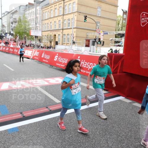 25.04.2026 - Das Zehntel Strokosch-Dieckow http://msf.ph/oto/9633311 25.04.2026 11:10:22 Ziel 5627, 5873, 6790, 6832 meine-sportfotos.de