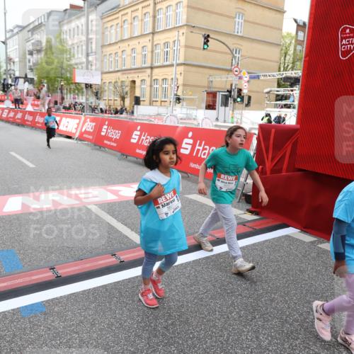 25.04.2026 - Das Zehntel Strokosch-Dieckow http://msf.ph/oto/9633313 25.04.2026 11:10:22 Ziel 5627, 5873, 6790, 6832 meine-sportfotos.de