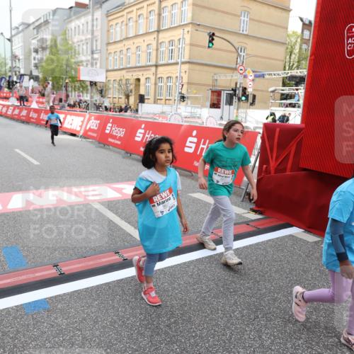 25.04.2026 - Das Zehntel Strokosch-Dieckow http://msf.ph/oto/9633315 25.04.2026 11:10:22 Ziel 5627, 5873, 6790, 6832 meine-sportfotos.de