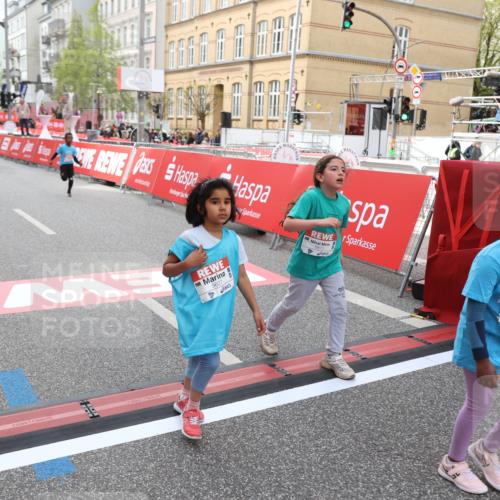 25.04.2026 - Das Zehntel Strokosch-Dieckow http://msf.ph/oto/9633318 25.04.2026 11:10:22 Ziel 5627, 5873, 6790, 6832 meine-sportfotos.de
