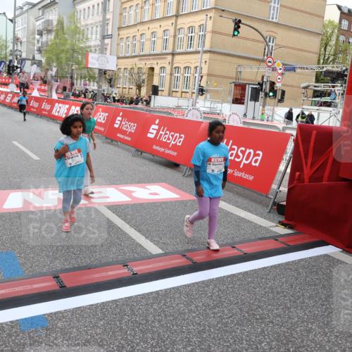 25.04.2026 - Das Zehntel Strokosch-Dieckow http://msf.ph/oto/9633334 25.04.2026 11:10:20 Ziel 5624, 5627, 5873, 6832 meine-sportfotos.de