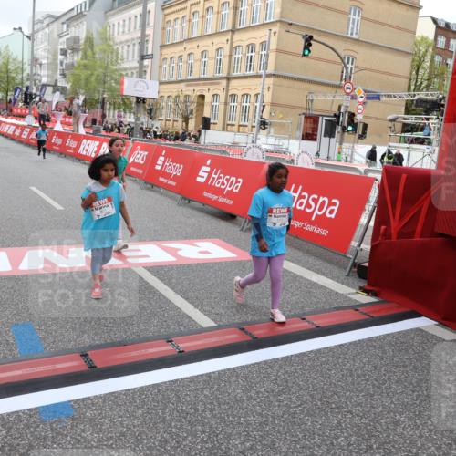 25.04.2026 - Das Zehntel Strokosch-Dieckow http://msf.ph/oto/9633336 25.04.2026 11:10:20 Ziel 5624, 5627, 5873, 6832 meine-sportfotos.de