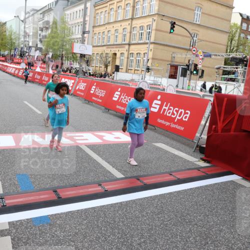 25.04.2026 - Das Zehntel Strokosch-Dieckow http://msf.ph/oto/9633339 25.04.2026 11:10:20 Ziel 5624, 5627, 5873, 6832 meine-sportfotos.de
