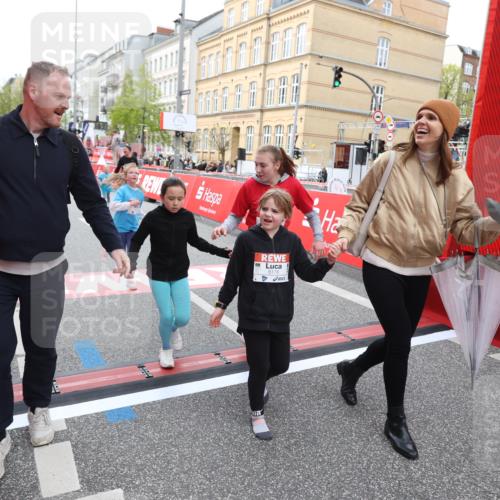 25.04.2026 - Das Zehntel Strokosch-Dieckow http://msf.ph/oto/9633387 25.04.2026 11:10:09 Ziel 5050, 6178, 6836, 7212, 7877 meine-sportfotos.de