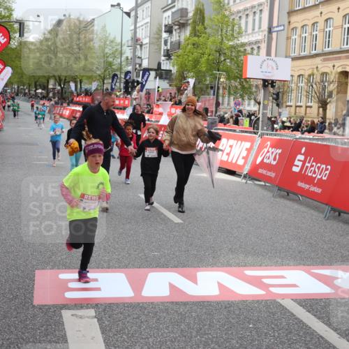 25.04.2026 - Das Zehntel Strokosch-Dieckow http://msf.ph/oto/9633434 25.04.2026 11:10:04 Ziel 5684, 6642, 7998 meine-sportfotos.de