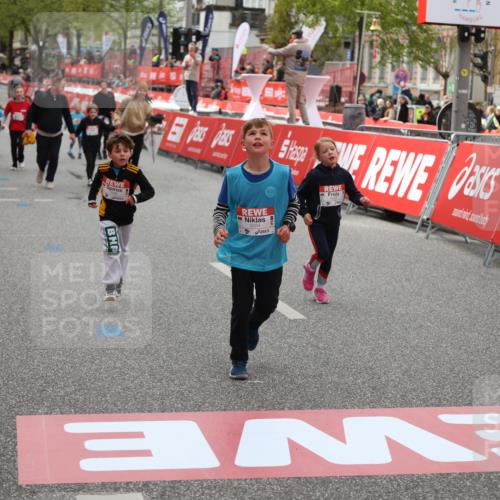 25.04.2026 - Das Zehntel Strokosch-Dieckow http://msf.ph/oto/9633466 25.04.2026 11:09:59 Ziel 5684, 5957, 6642 meine-sportfotos.de