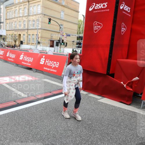 25.04.2026 - Das Zehntel Strokosch-Dieckow http://msf.ph/oto/9633492 25.04.2026 11:09:50 Ziel 6182, 6561, 6657 meine-sportfotos.de