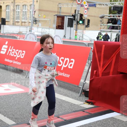 25.04.2026 - Das Zehntel Strokosch-Dieckow http://msf.ph/oto/9633504 25.04.2026 11:09:49 Ziel 6182, 6561, 6657 meine-sportfotos.de