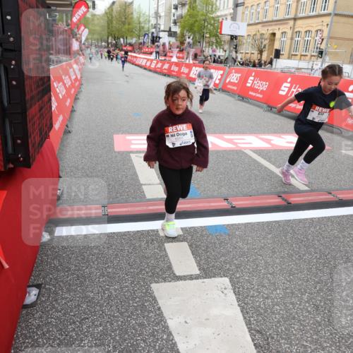 25.04.2026 - Das Zehntel Strokosch-Dieckow http://msf.ph/oto/9633515 25.04.2026 11:09:47 Ziel 5560, 6024, 6182, 6561, 6657 meine-sportfotos.de